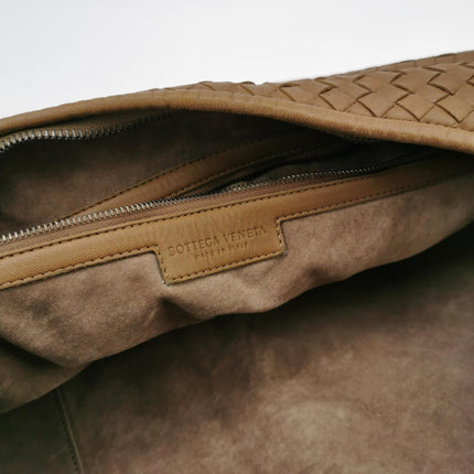 Bottega Veneta Veneta Hobo Maxi Milk Chocolate Brown Leather 52cm