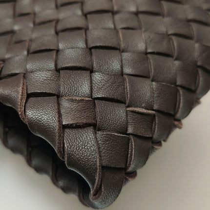 Bottega Veneta Cabat Tote Intreccio Leather Milk Chocolate Brown 40cm