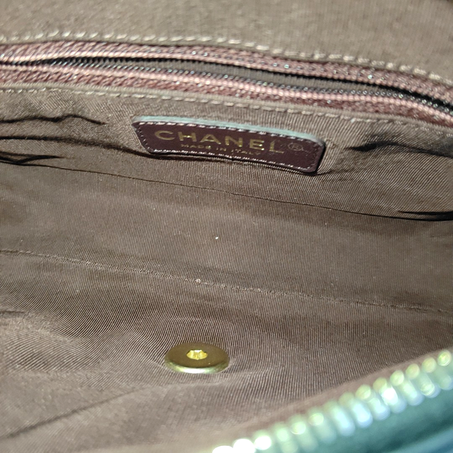 Chanel Small Bicolor Chevron Lambskin Single Flap Bag Black and Gold, 2014-15