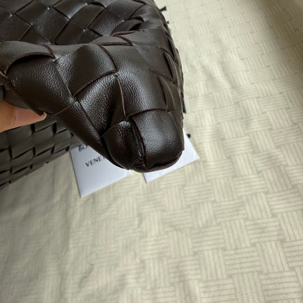 Bottega Veneta Hop Large Leather Fondant Chocolate Brown Hobo Bag