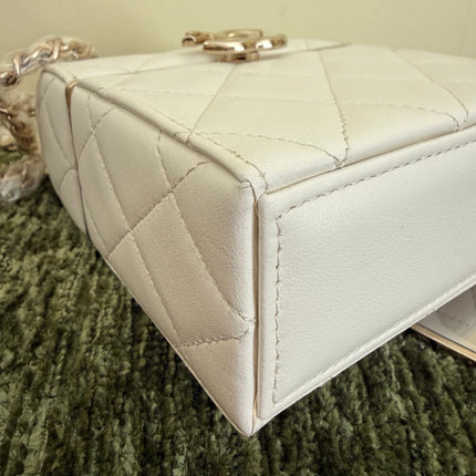 Chanel 22p Mini White Quilted Lambskin Box Clutch Crossbody Bag