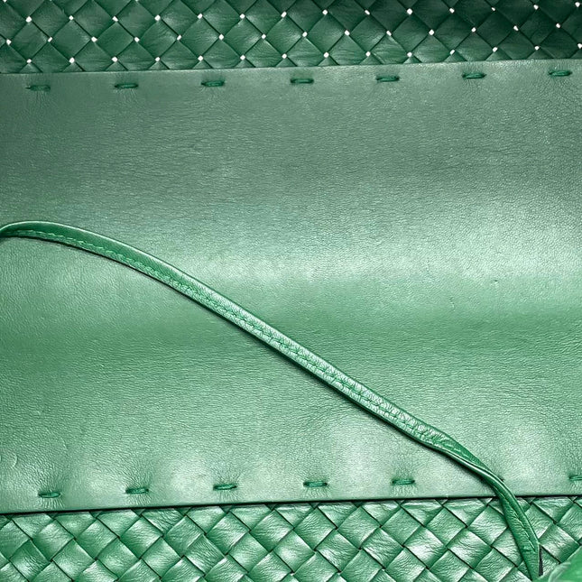 Bottega Veneta Cabat Tote Green Intreccio Leather 40cm