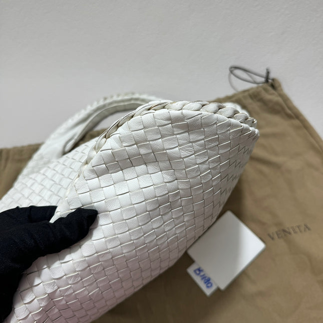 Sold Bottega Veneta Hobo Bag Large Leather Chalk White 51cm