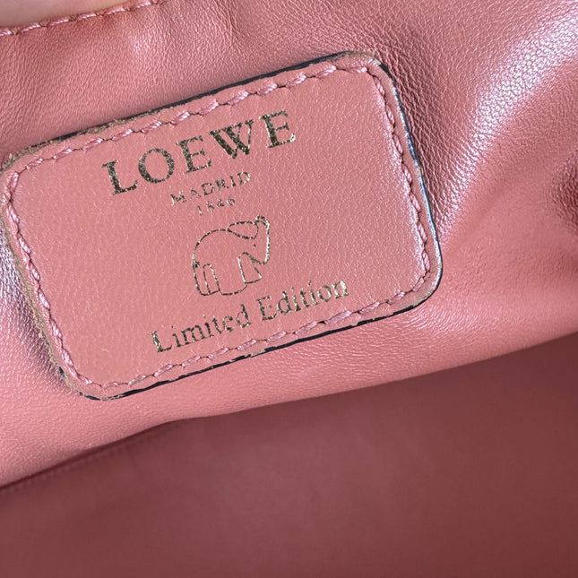 Loewe Amazona Medium 36 Light Coral Leather With Strap Goat Animal Lock