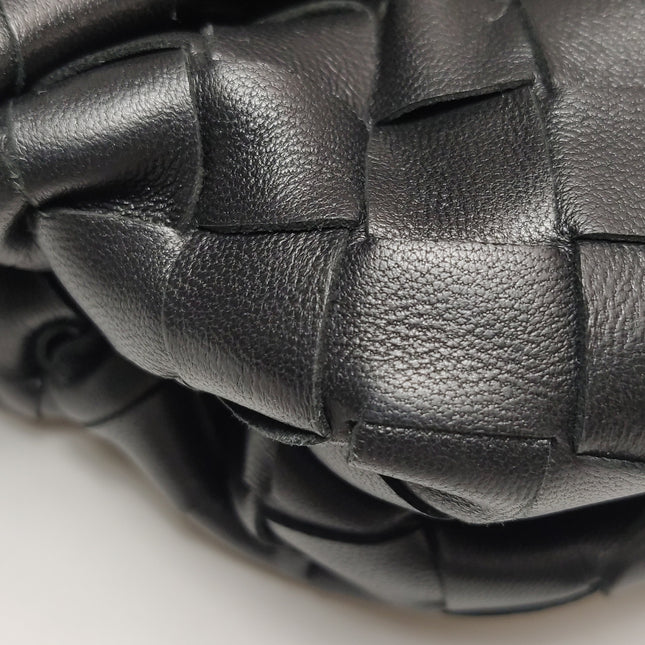 Bottega Veneta Pouch Large Intrecciato Black Calfskin Leather Clutch