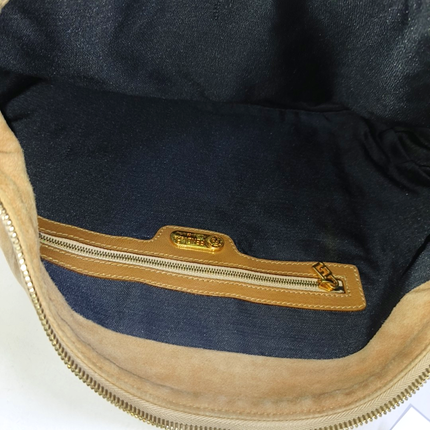 Fendi Mamma Baguette Large Brown Suede Leather Zipper Opening