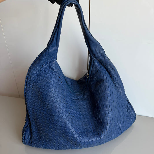 Bottega Veneta Veneta Hobo Maxi Dark Navy Intrecciato Leather 52cm