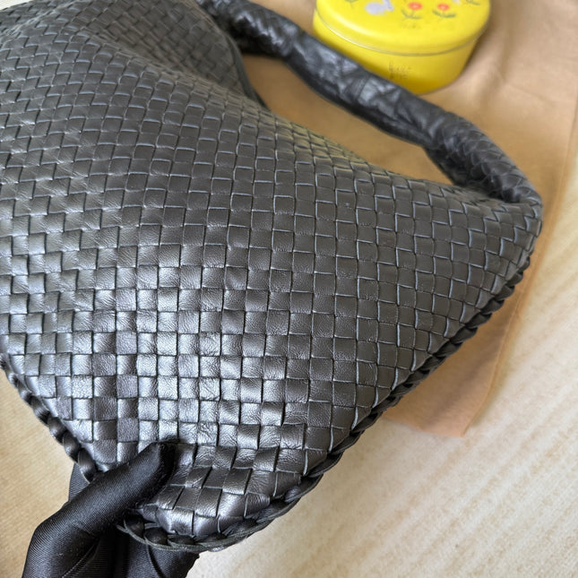Bottega Veneta Veneta Intrecciato Hobo Bag Medium Black Leather 47cm