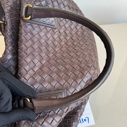 Sold Bottega Veneta Maxi Convertible Tote Bag Hobo Chocolate Brown Leather Two-way Carry 50cm