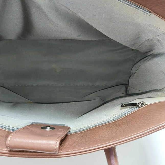 Chanel Cerf Executive Latte Dusty Pink Caviar Leather Handbag Silver Hardware With Strap