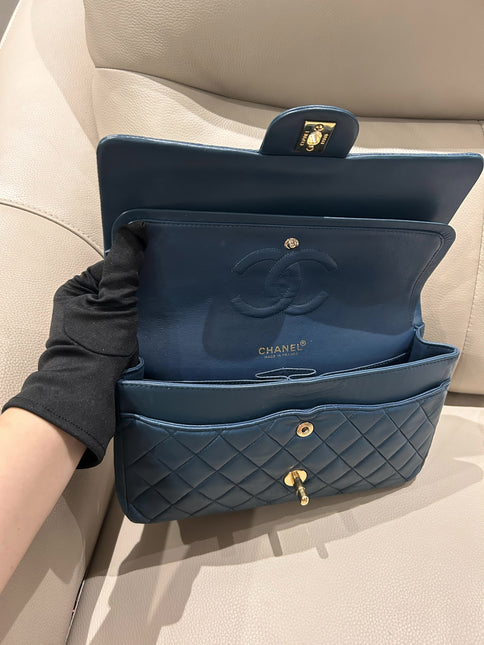 Chanel Classic Flap Medium Vintage Navy Lambskin Leather 24k Gold Hardware