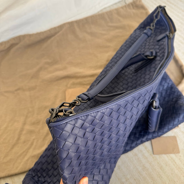 Bottega Veneta Maxi Convertible Tote Navy Leather 50cm