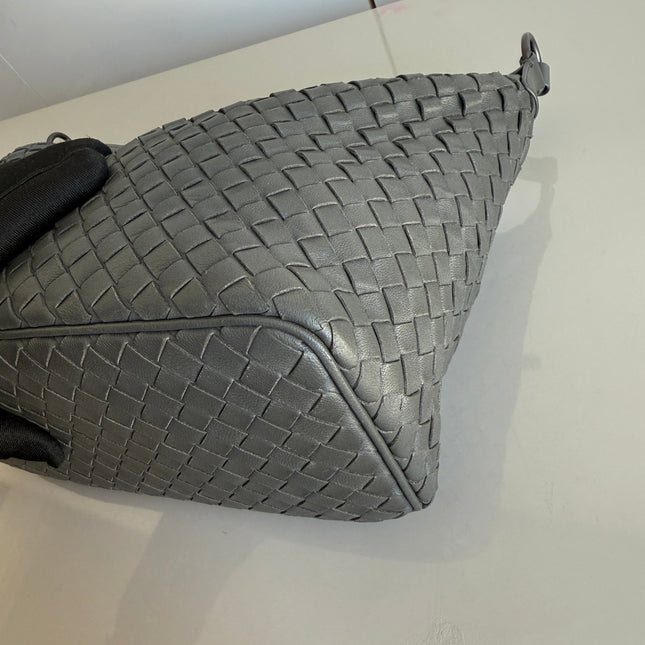 Bottega Veneta Sloane Shoulder Bag Grey Small 25cm