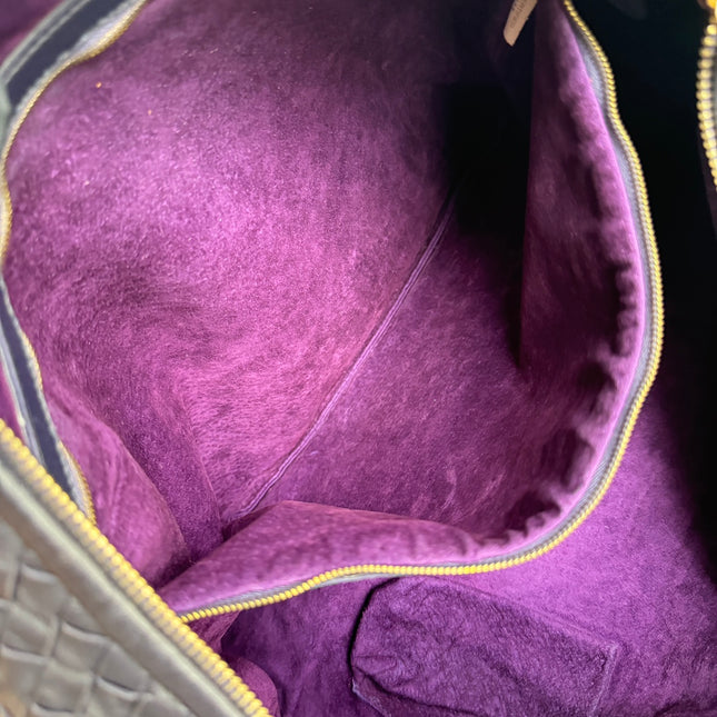 Sold Bottega Veneta Veneta Hobo Maxi Navy Intrecciato Leather Bag 51-53cm