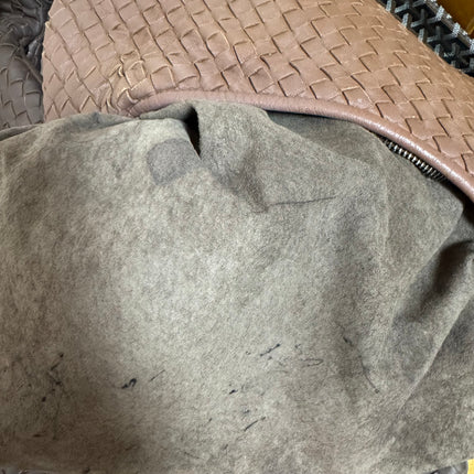 Bottega Veneta Intrecciato Hobo Bag Medium Brown Lambskin leather 40cm