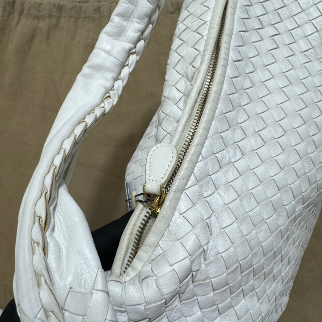 Sold Bottega Veneta Hobo Bag Large Leather Chalk White 51cm