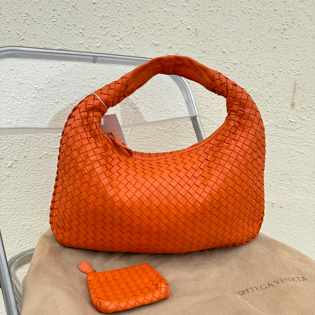 Sold Bottega Veneta Veneta Hobo Medium 40cm Lambskin Leather Orange