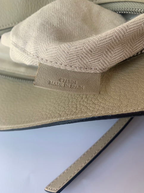 Sold Loewe Puzzle Crossbody Bag Medium Beige Leather