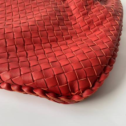 Sold Bottega Veneta Intrecciato Hobo Bag Medium Burgundy Lambskin leather