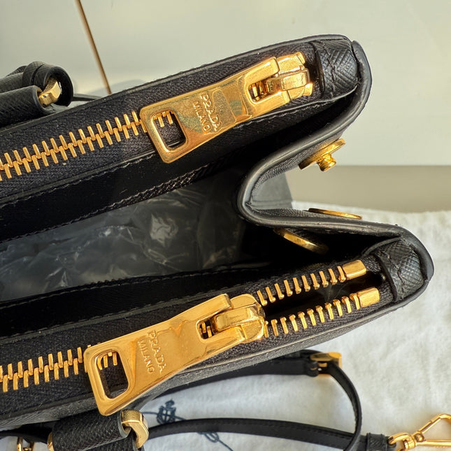 Prada Galleria Saffiano Leather Large Black with Strap