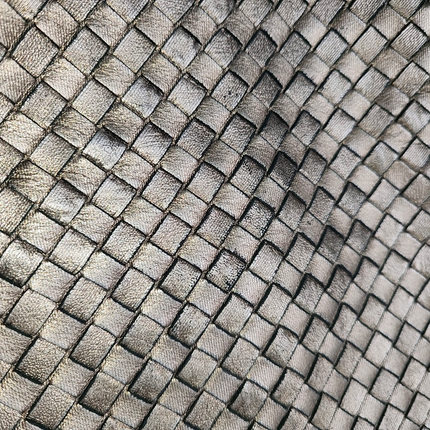 Bottega Veneta Veneta Hobo Metallic Copper Leather Medium 40cm