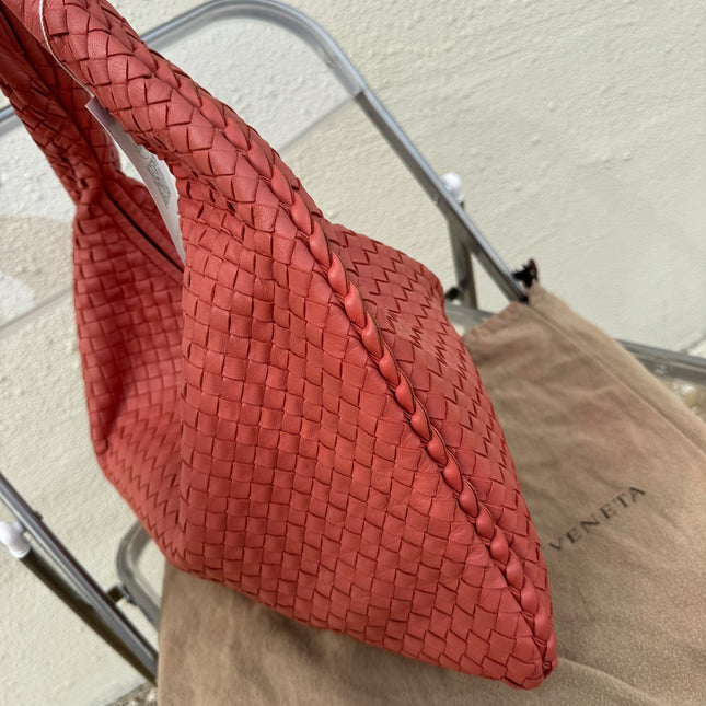 Sold Bottega Veneta Veneta Hobo Medium Coral Intrecciato Leather Bag 47cm