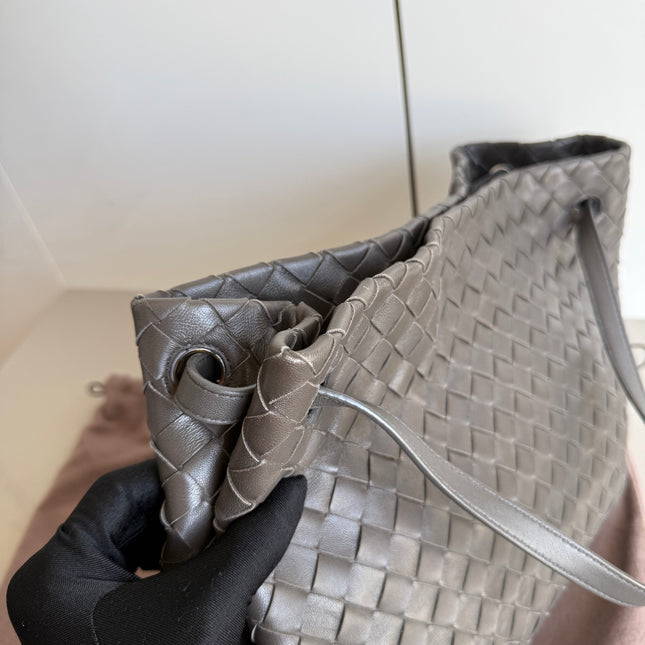 Bottega Veneta NEW Garda Tote Leather Interior Intrecciato Chocolate Brown Medium 24cm