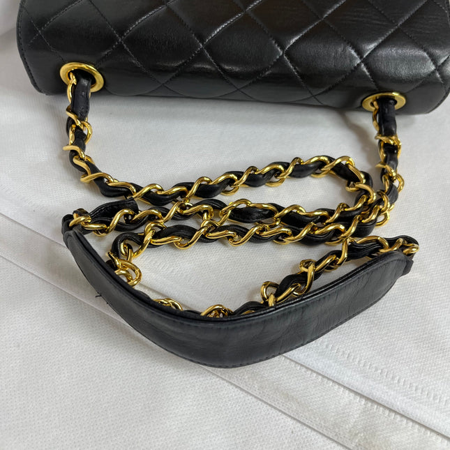 Chanel Vintage Flap Bag Medium Black Lambskin Leather Mega CC Gold Hardwarei