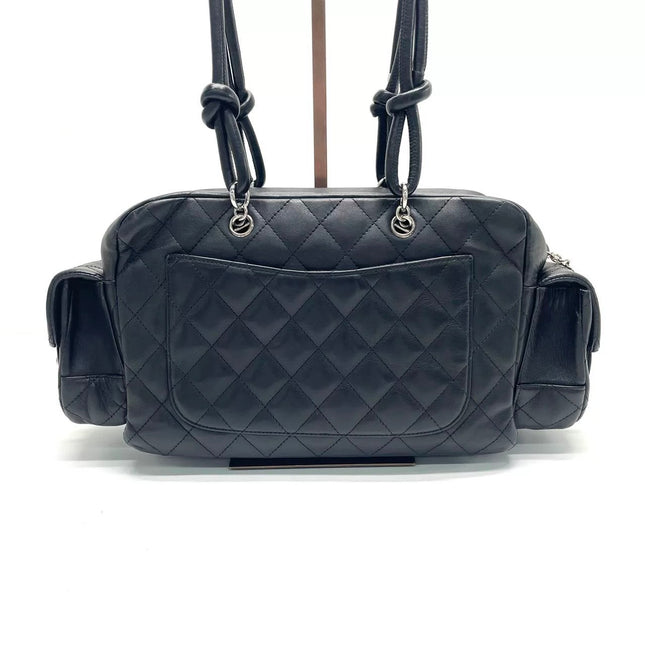 Sac Reporter Chanel Cambon multi-poches, taille moyenne, en cuir de veau noir avec CC noir