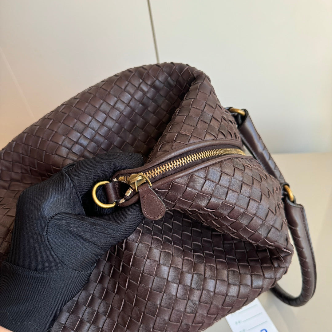 Bottega Veneta Maxi Convertible Tote Bag Hobo Chocolate Brown Leather Two-way Carry 50cm