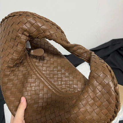 Bottega Veneta Intrecciato Hobo Bag Medium Milk Chocolate Brown Lambskin leather 40cm
