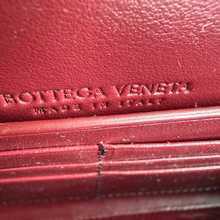 Bottega Veneta Andiamo Clutch Small Burgundy Handbag