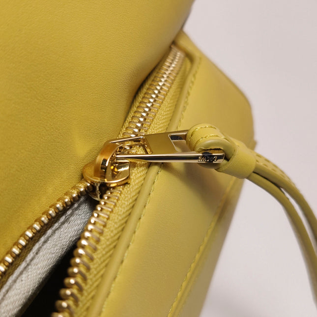 Loewe x Howl's Moving Castle Studio Ghibli Puzzle Small Yellow Dog