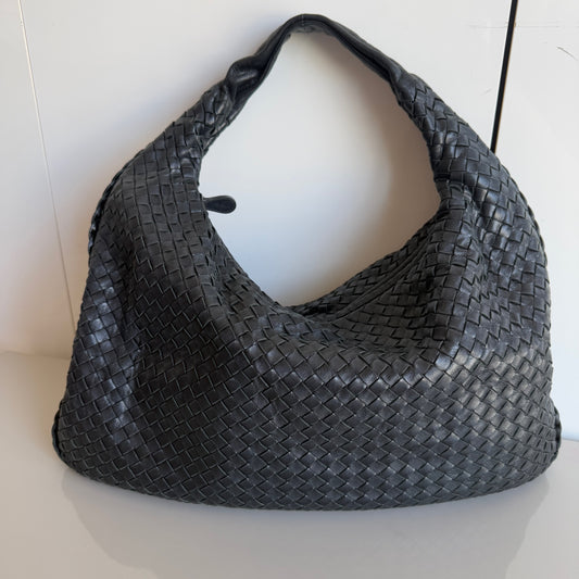 Bottega Veneta Intrecciato Hobo Bag Medium Black Leather 47cm-Luxbags