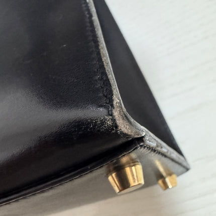 Hermès Kelly 32 Sellier Black Box Leather Gold Hardware with Strap