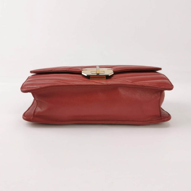 Chanel Gabrielle Flap Bag 2011-2012 Chevron Leather Medium Red Shoulder Bag
