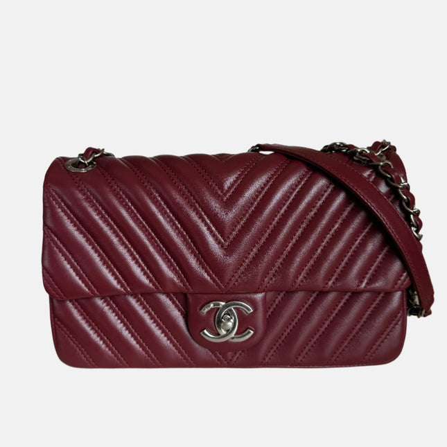 Chanel Classic Flap Medium Chevron Burgundy Quilted Lambskin Leather， 2015-Luxbags