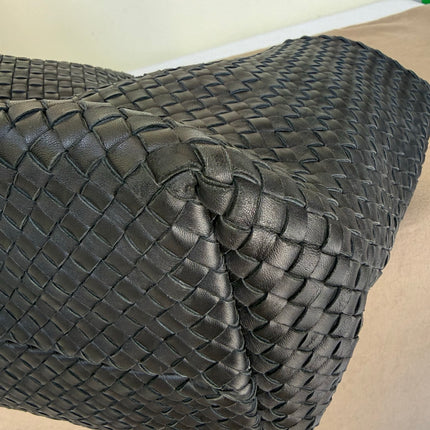 Bottega Veneta Cabat Large Intreccio Leather Tote Bag Black 45cm