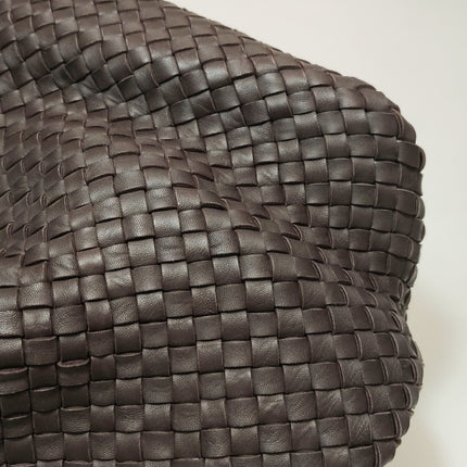 Bottega Veneta Cabat Tote Intreccio Leather Milk Chocolate Brown 40cm