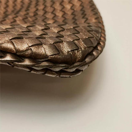 Sold Bottega Veneta Veneta Hobo Metallic Copper Leather Medium 38.5
