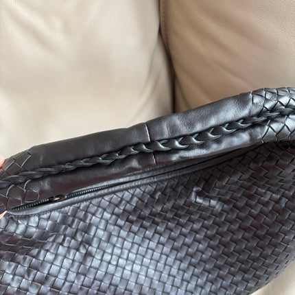 Bottega Veneta Intrecciato Hobo Bag Medium Black Lambskin leather 45cm