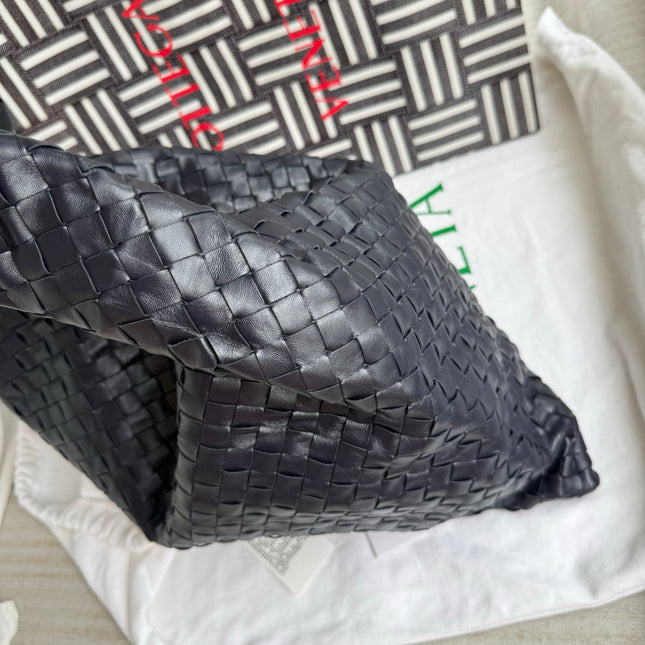 Bottega Veneta Hop Large Leather Navy Hobo Bag 55cm