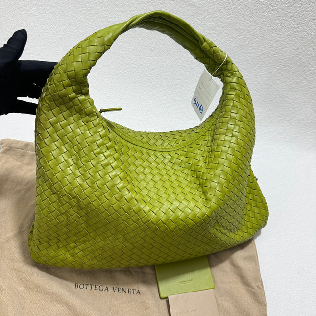 Sold Bottega Veneta Hobo Bag Large Leather Mela Green 47cm
