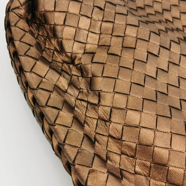 Sold Bottega Veneta Veneta Hobo Large Metallic Copper Leather 46cm