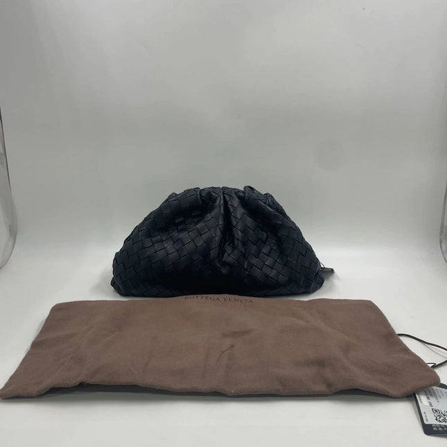Bottega Veneta Pouch Large Intrecciato Black Calfskin Leather Clutch