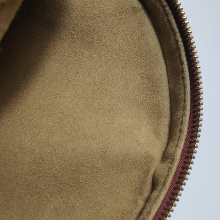 Louis Vuitton Boîte Chapeau Souple Leather MM Crossbody Bag