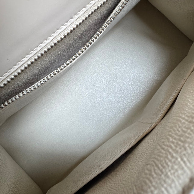 Hermes Kelly 28 Sellier Vintage White Box Leather Gold Hardware 1996