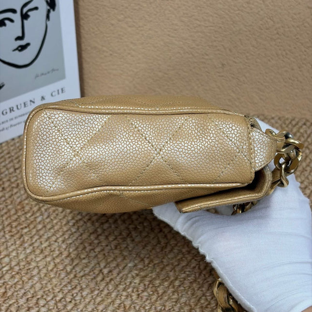 Chanel Vintage Beige Caviar Leather Shoulder Bag Gold Hardware