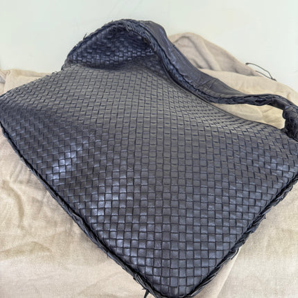 Bottega Veneta Veneta Hobo Maxi Black Tiny Fringes Leather 51cm