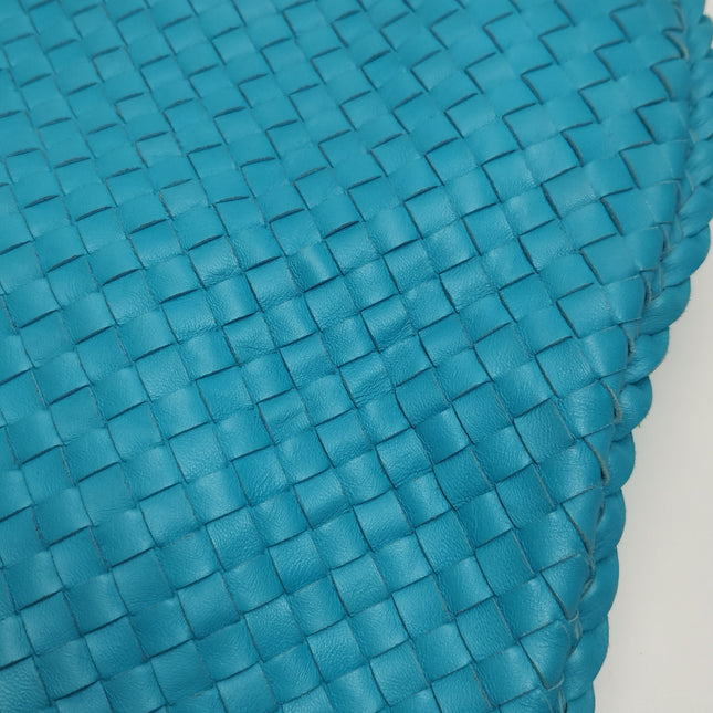 Bottega Veneta Veneta Hobo Maxi Blue Intrecciato Leather 52cm